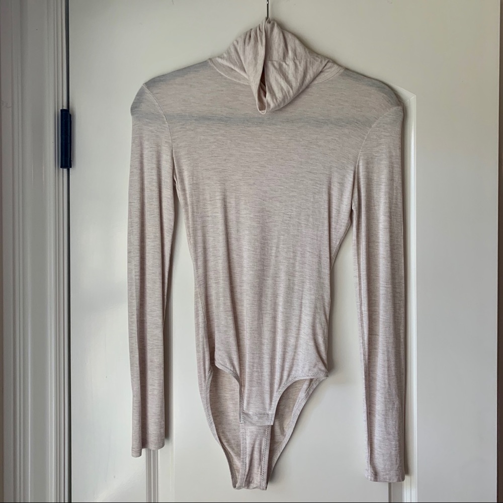Madewell Turtleneck Bodysuit in Heather Pebble